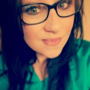 Meet your Posher, Joni